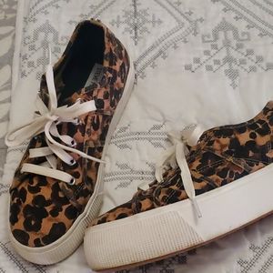 Steve Madden sneakers